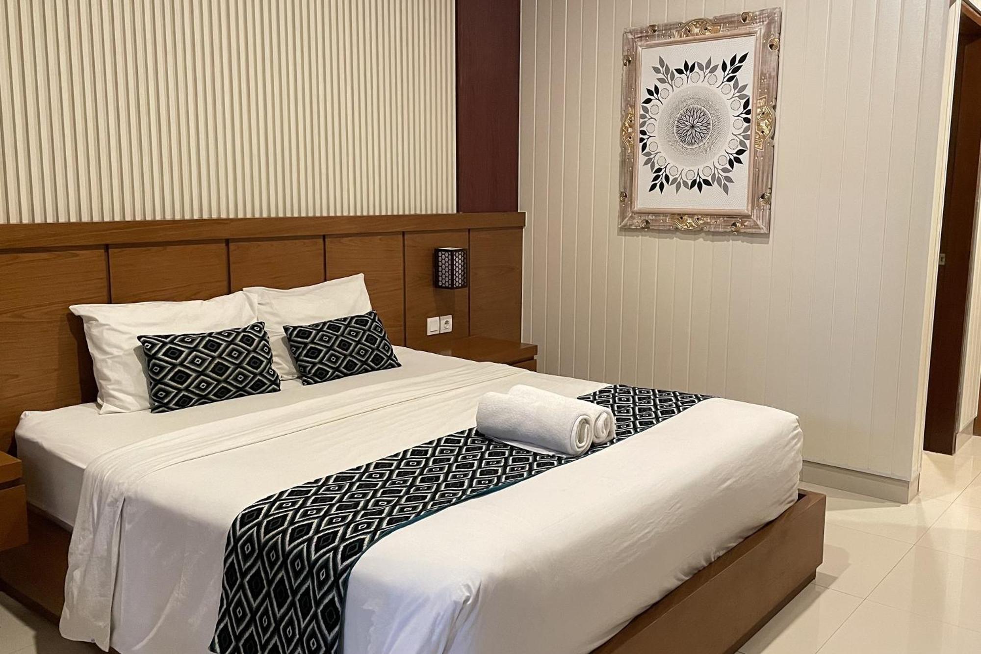 Singgah Hotel Seminyak Экстерьер фото
