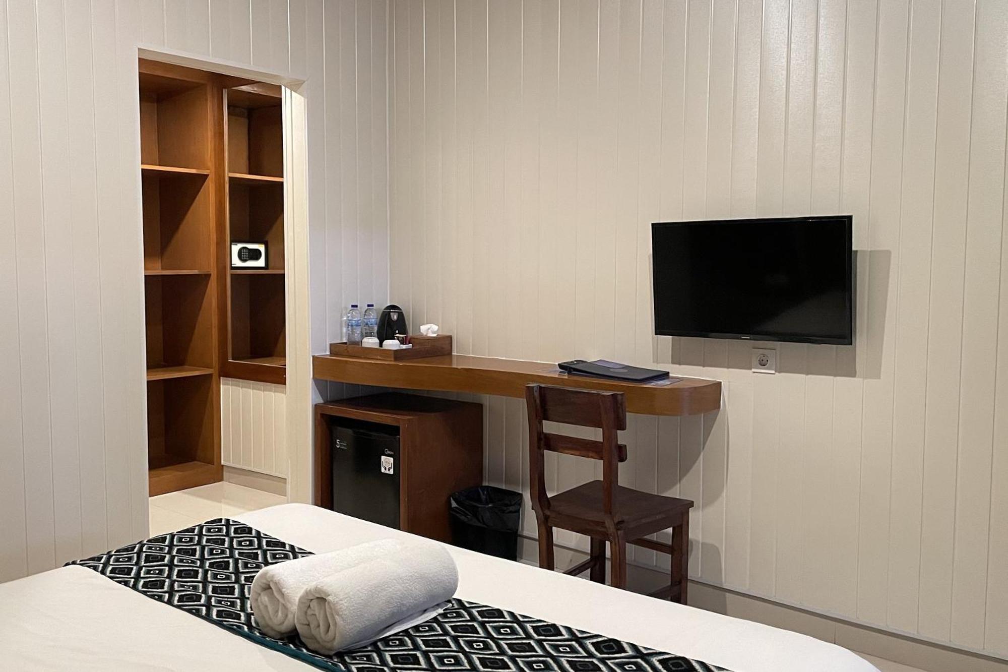 Singgah Hotel Seminyak Экстерьер фото
