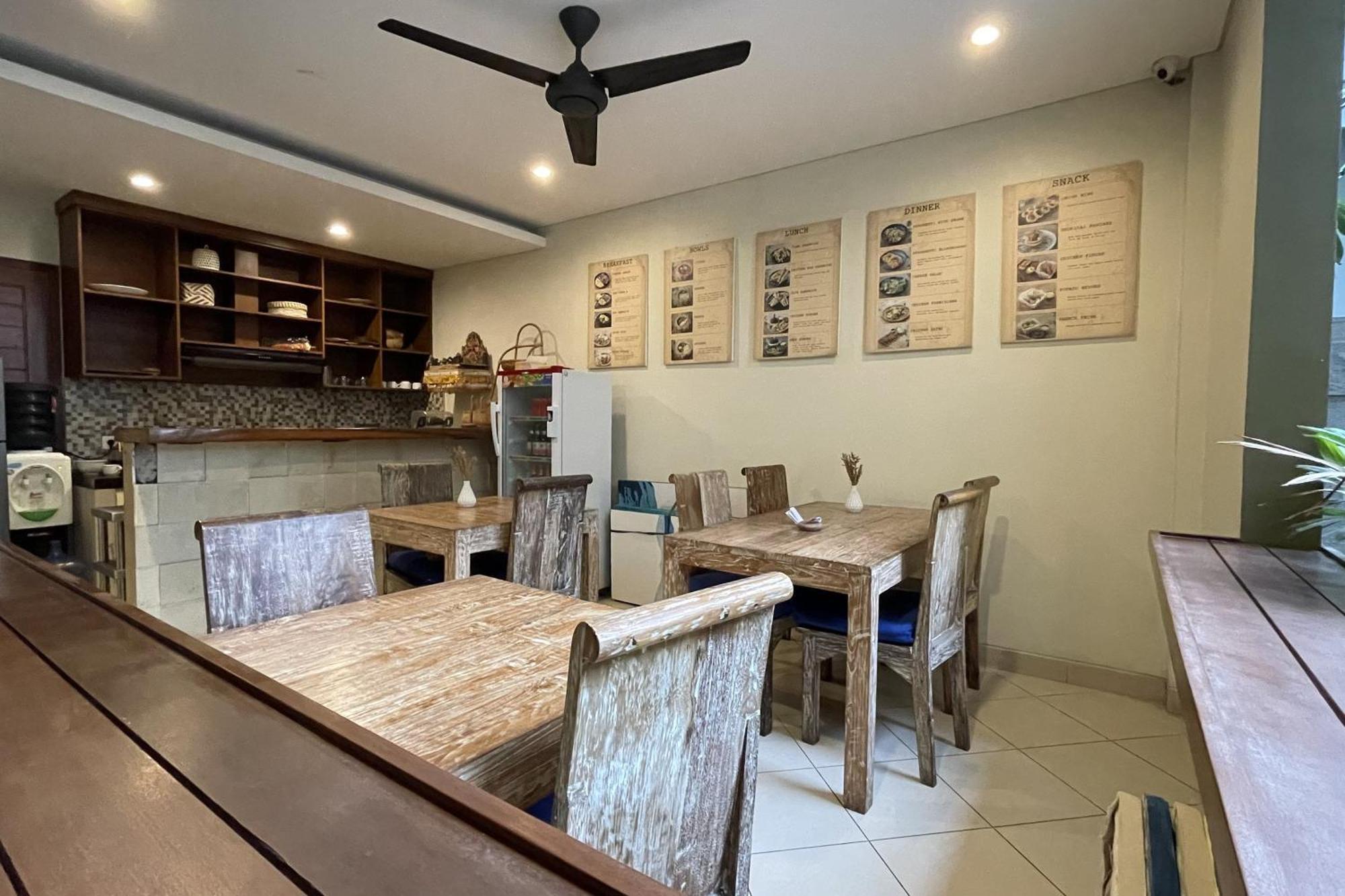 Singgah Hotel Seminyak Экстерьер фото