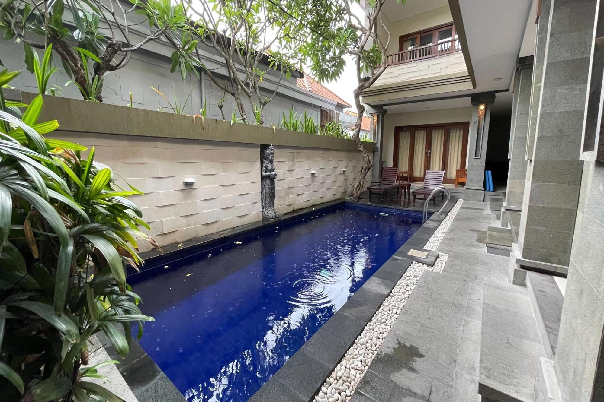 Singgah Hotel Seminyak Экстерьер фото